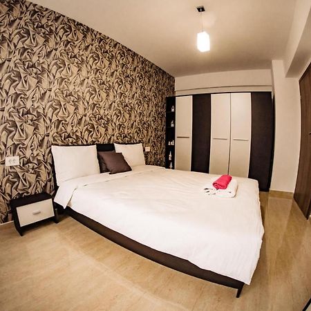 Apartment Gabriela'S Home Oradea Εξωτερικό φωτογραφία