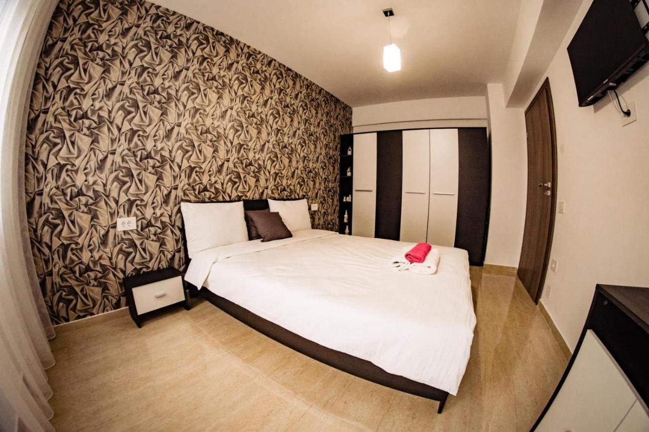 Apartment Gabriela'S Home Oradea Εξωτερικό φωτογραφία